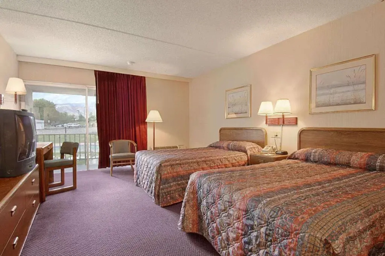 Days Inn Colorado Springs/Garden of the Gods