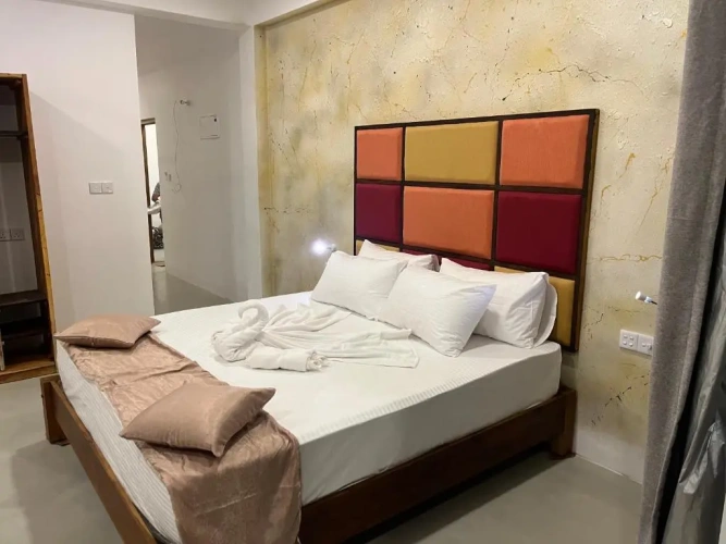 Standard Triple room