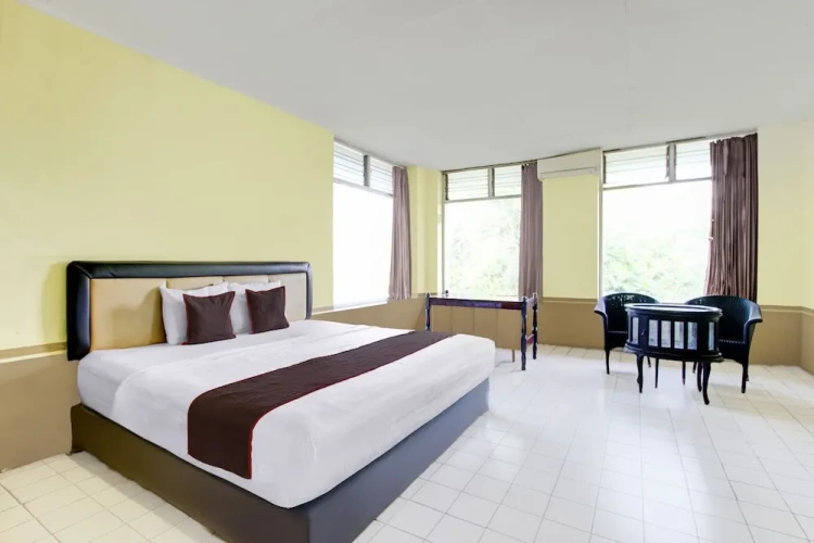 Standard Double Suite