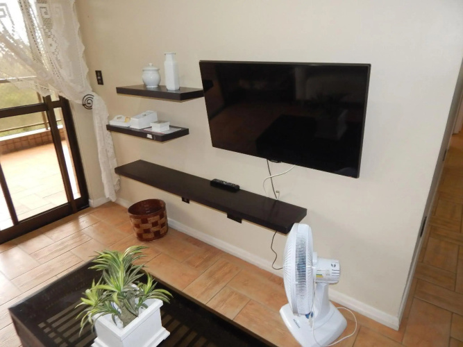 Charmoso e confortável 3 quartos com varanda e piscina - CF05