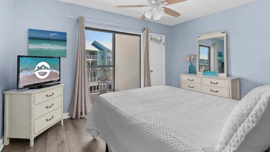 Sugar Beach 223 For Families!