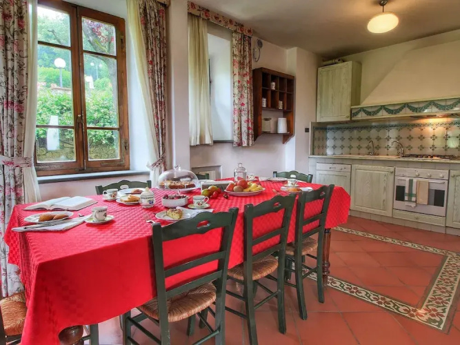Holiday Home for 8 Guests