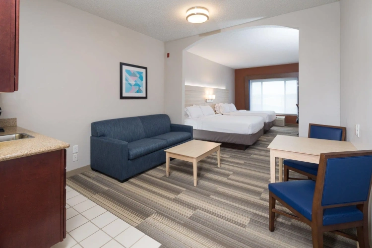 Quadruple Suite