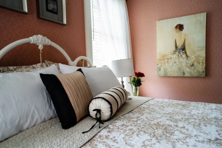 Grand room