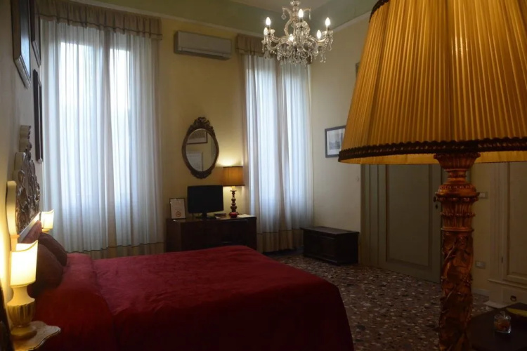 Palazzo Camozzini