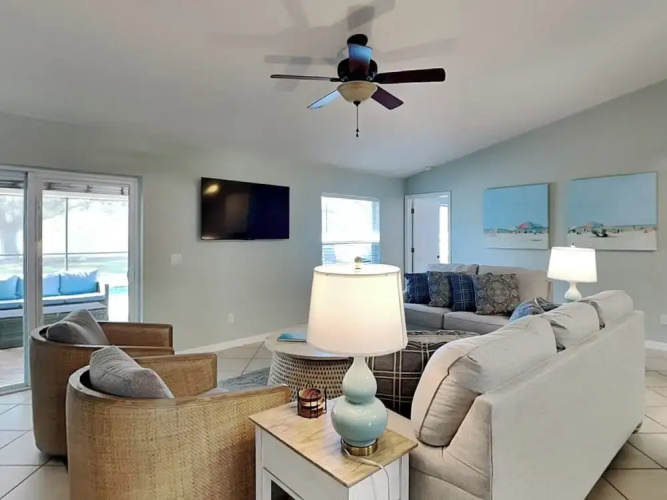 Endless Summer by Distinctive Beach Rentals