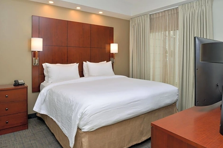 1 Bedroom Suite