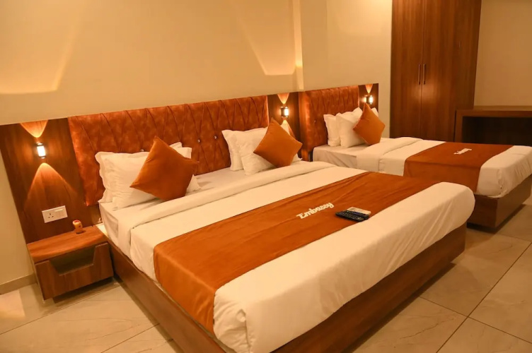 Hotel Embassy INN
