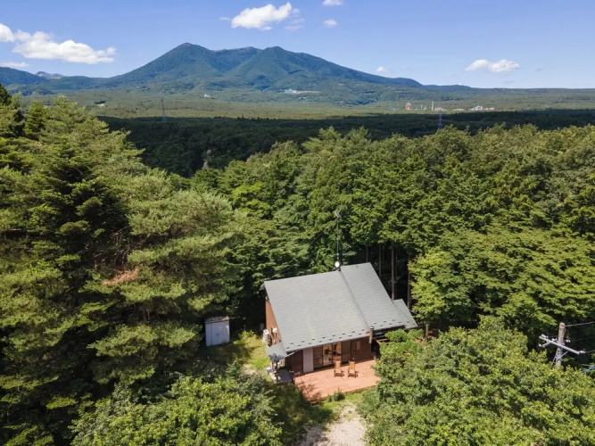 A calm house in the woods