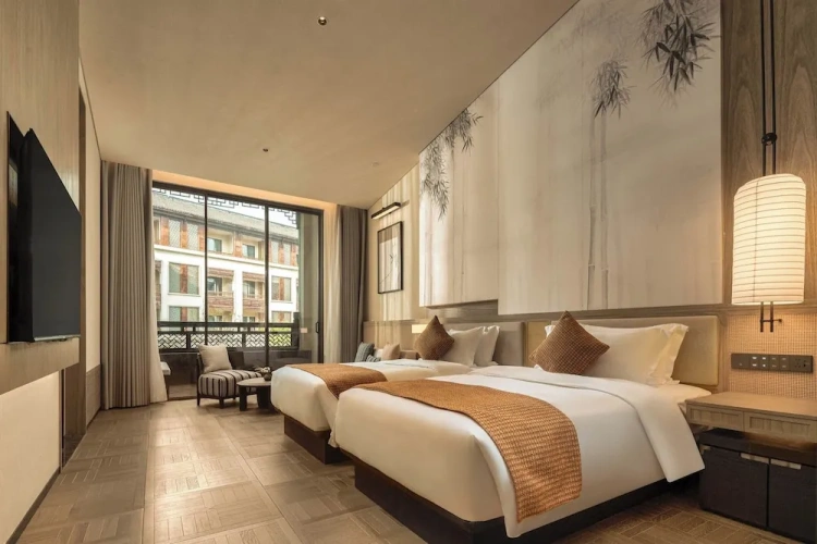 Luxury Twin room with land view