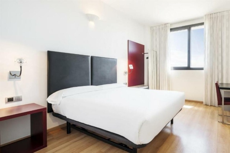 Hotel ILUNION Aqua 3 photo 8