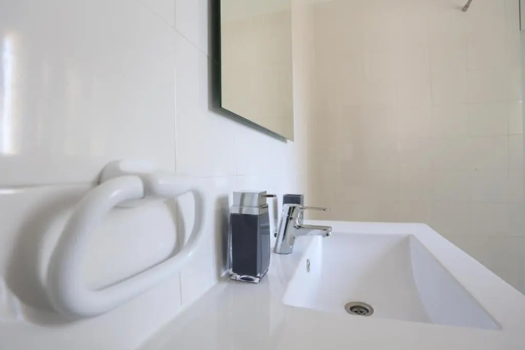 Suites Apartments