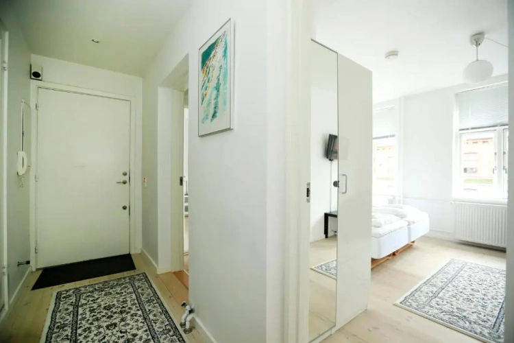 3 Bedrooms Apartment