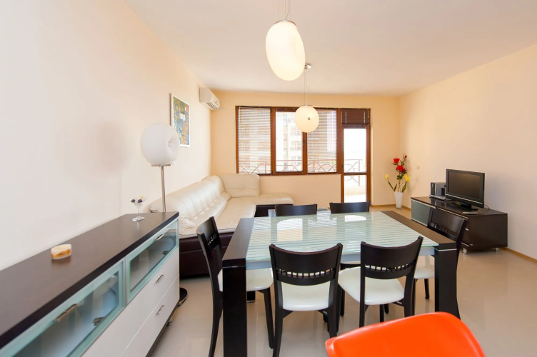 Lighthouse Apartments & Villas