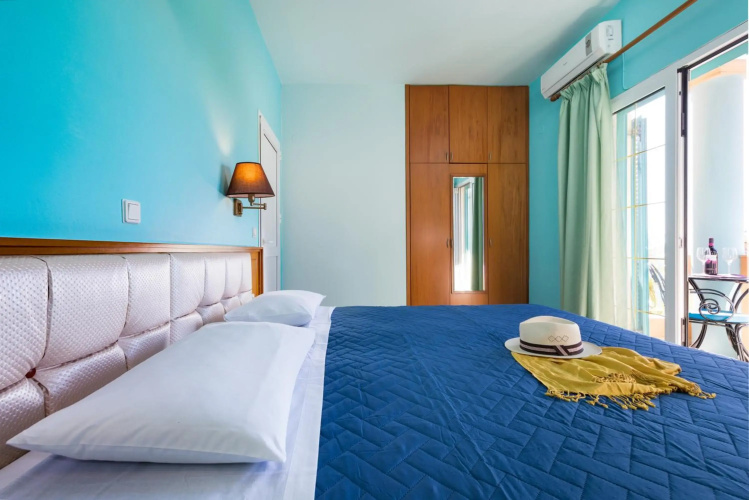 Poseidon Suite - SAYA'S BLUE SUITE