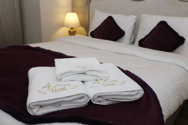 4 Angels Hotel