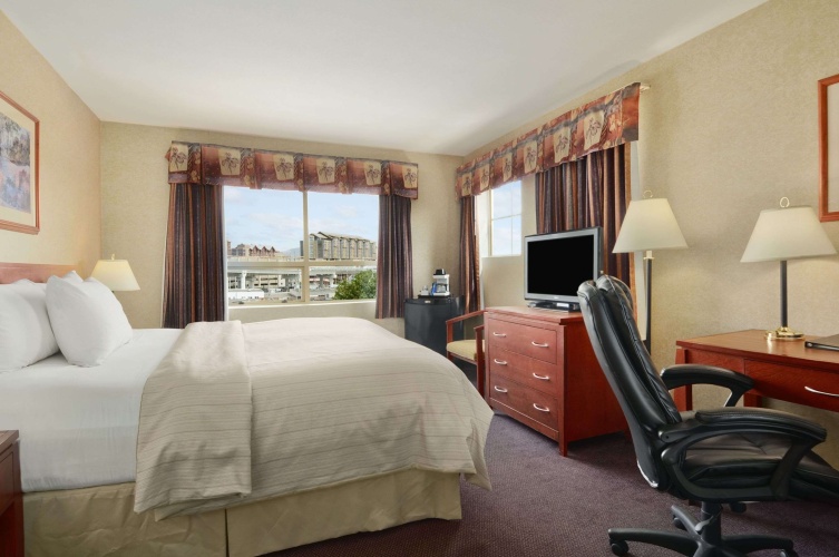 Days Inn by Wyndham Vancouver Airport photo 8