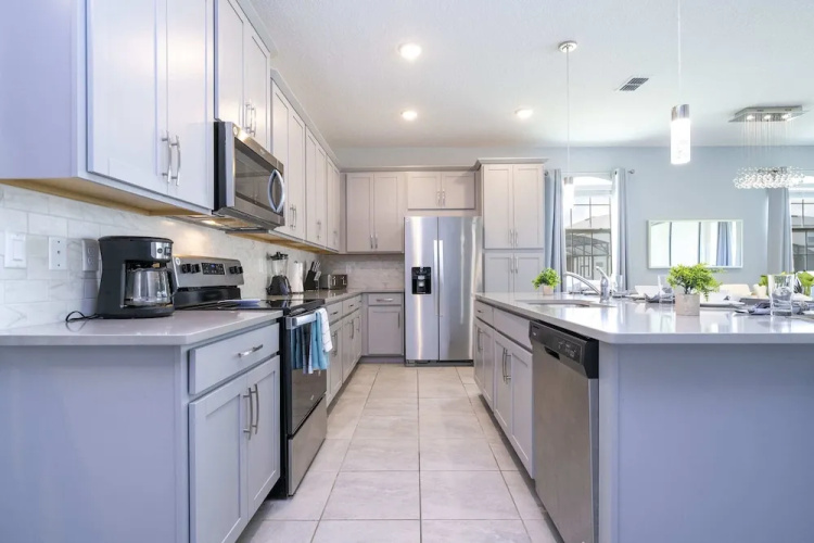 Splendid 5Bd w Pool at Solara Resort 2154