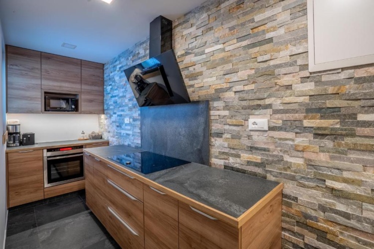 3 Bedrooms Deluxe Apartment