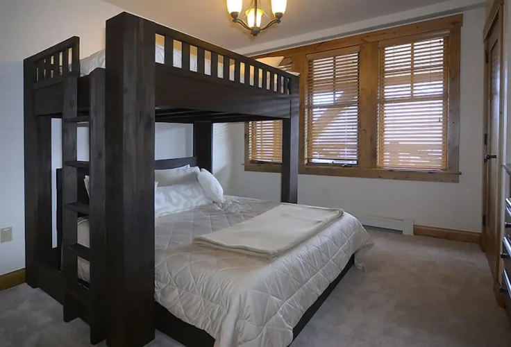 2 Bedrooms Luxury room with balcony