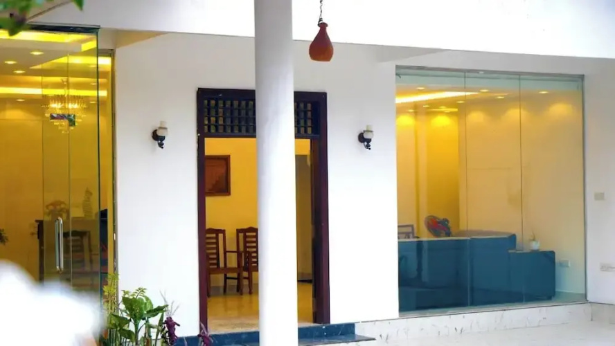Nine Arch Holiday Resort
