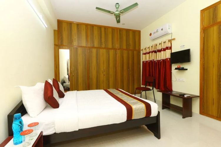OYO 9524 Day Inn