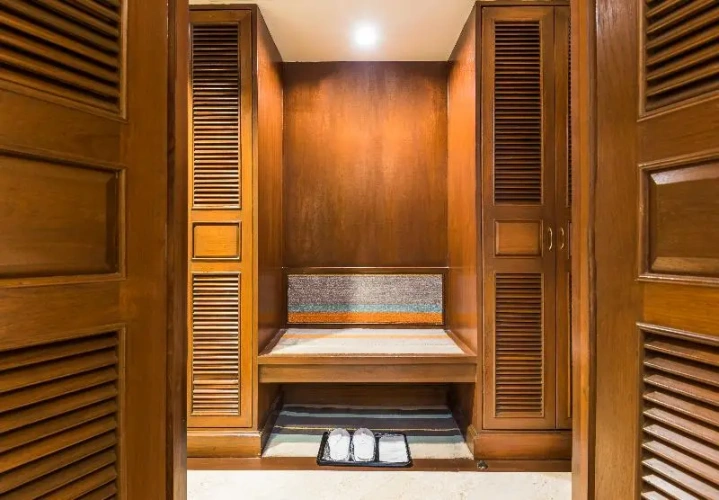 Standard Twin room with balcony