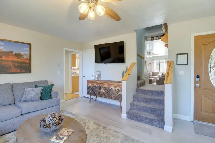 Eagar Vacation Rental Home w/ Spacious Deck!