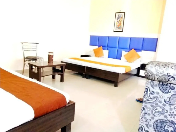 Hotel Sukhman International