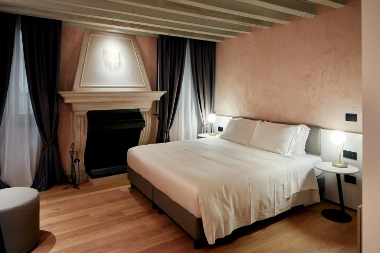 Ca' Dei Proverbi Suites - Wenice Deep Culture