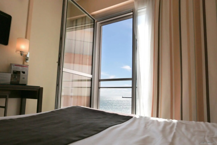 Hôtel & Spa Les Roches Noires