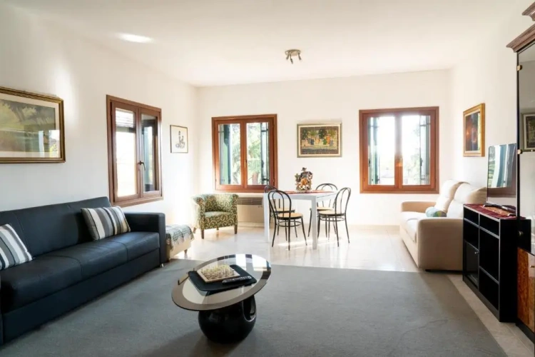 Deluxe Villa
