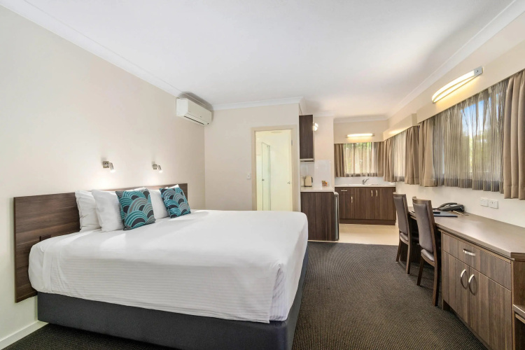 Quality Hotel Robertson Gardens