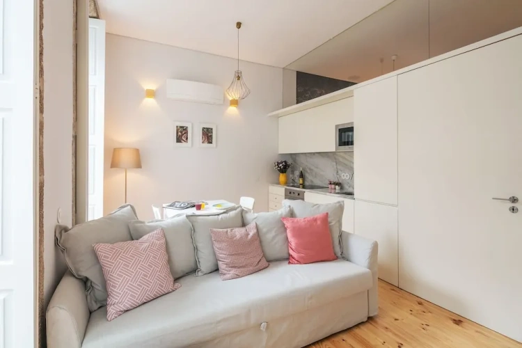 1 Bedroom Apartment with balcony and with city view