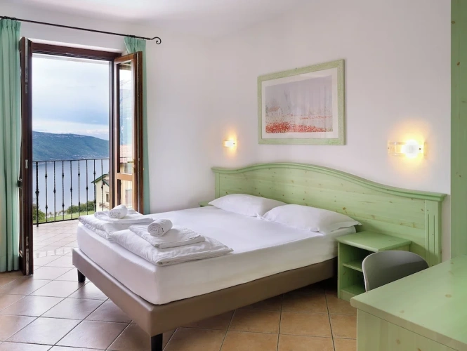 2 Bedrooms Superior Apartment with lake view