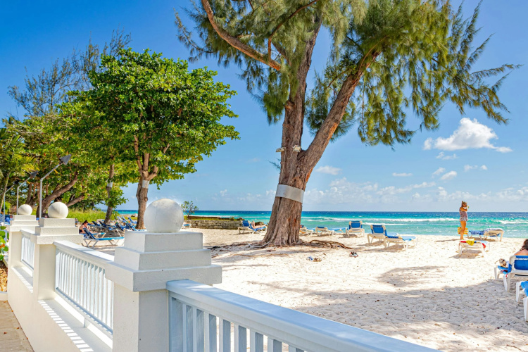 Savannah Beach Club photo 17