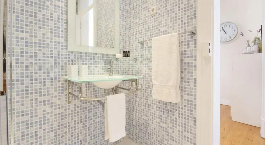 Lisbon Glow Apartment