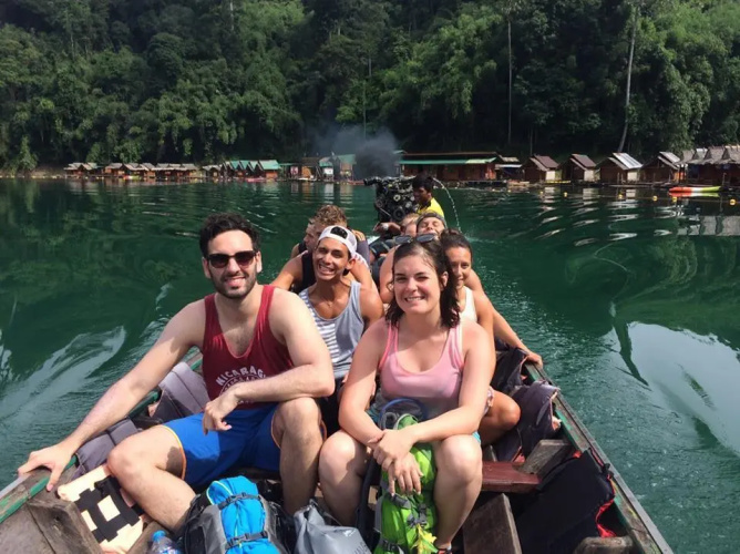 Khao Sok Nung House(นังส์เฮ้าท์ เขาสก)