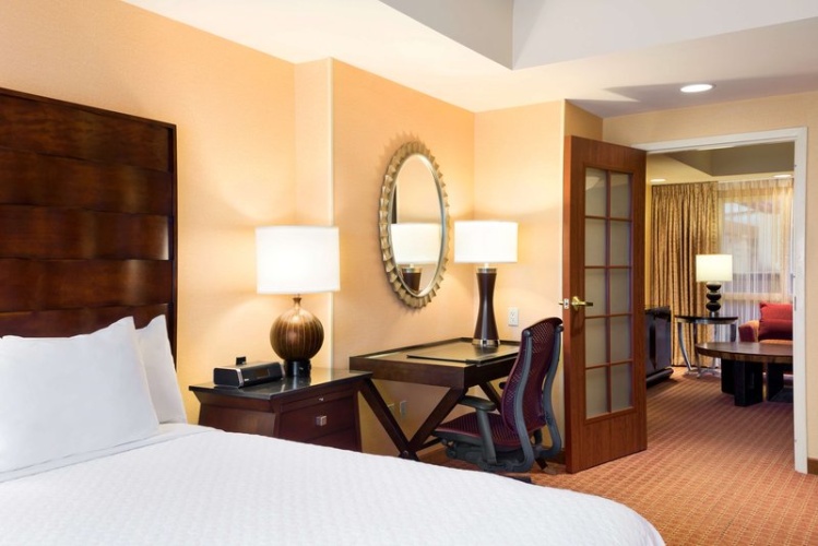 Embassy Suites by Hilton Norman Hotel & Conference Center photo 6