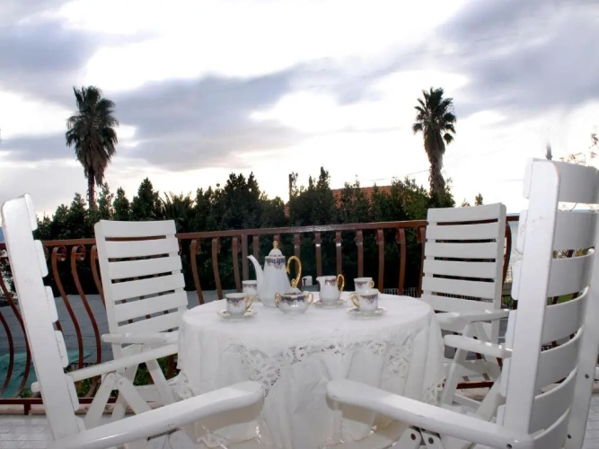 1 Bedroom Apartment with sea view