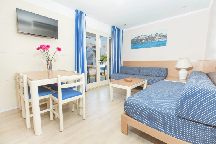 Aparthotel Flora