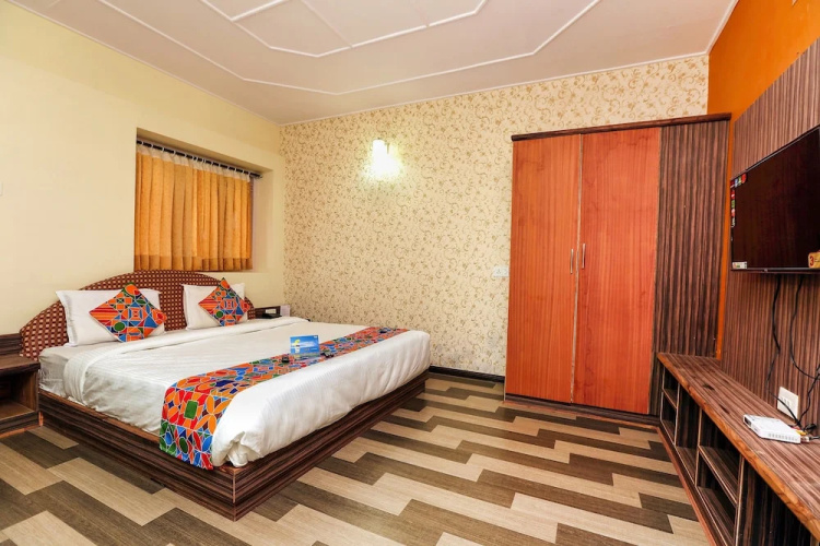 FabHotel St. Clouds