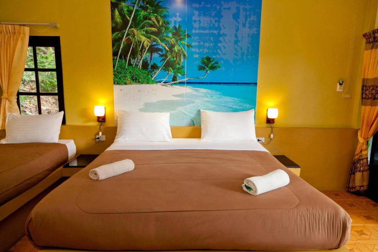Fullmoon Beach Resort