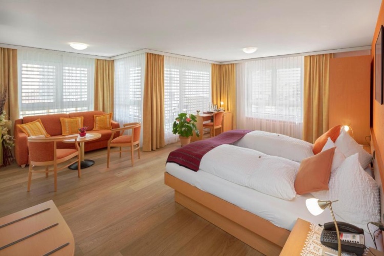 Deluxe Suite
