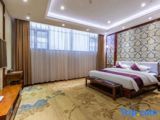 Premier Suite