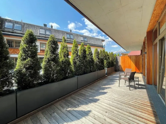 2 Bedrooms Classic Apartment