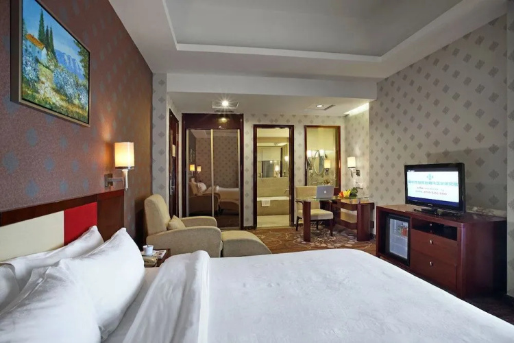 U-Hotel