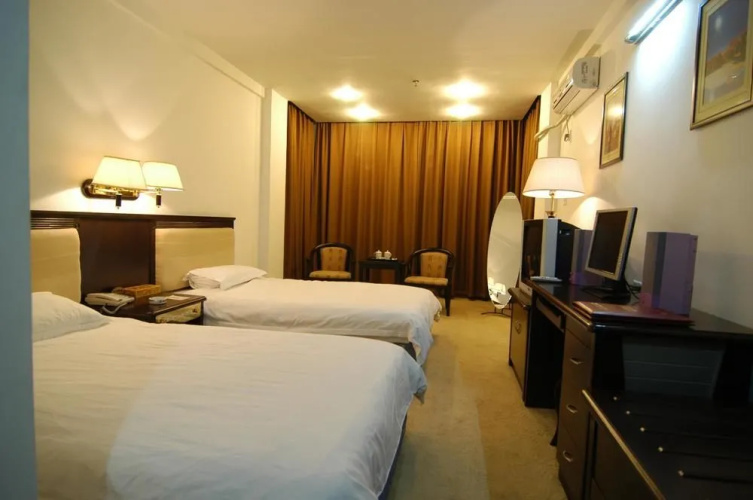 Renjie Business Hotel