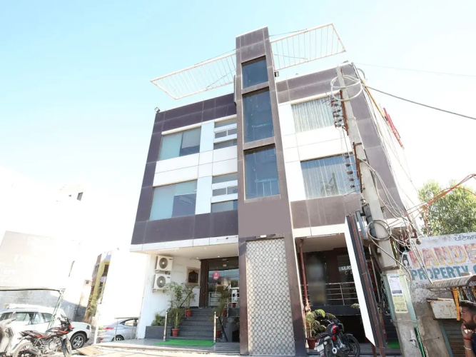 Oyo 1355 Hotel Dream - Panchkula