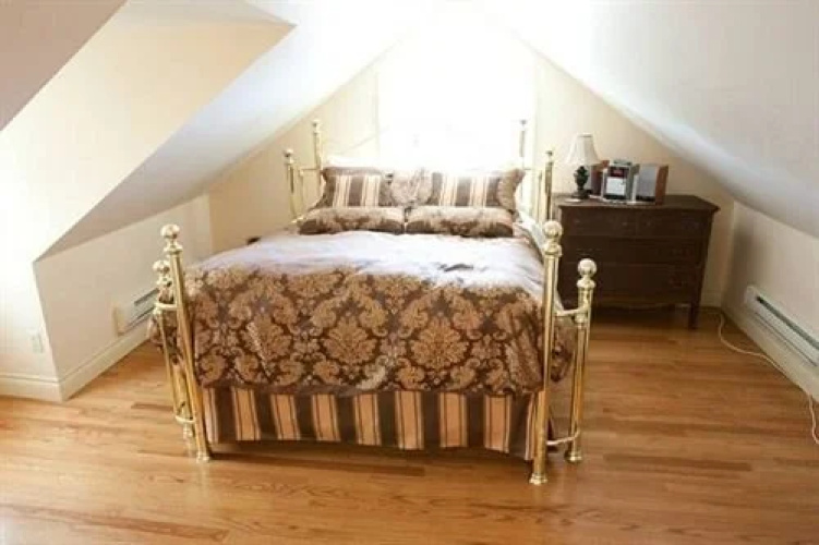 Mill Creek Manor B & B